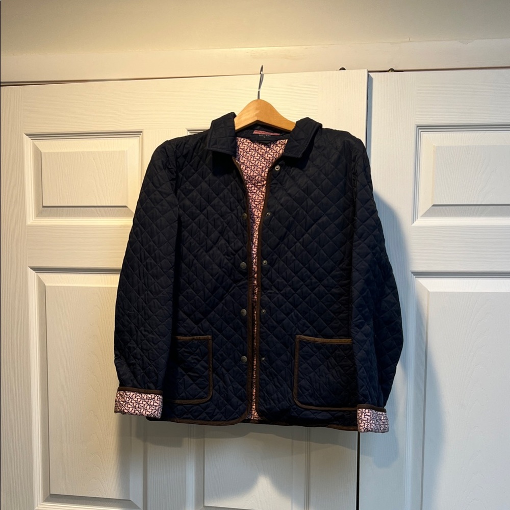 Vineyard Vines Pink and Blue Patterned quilted barn Jacket